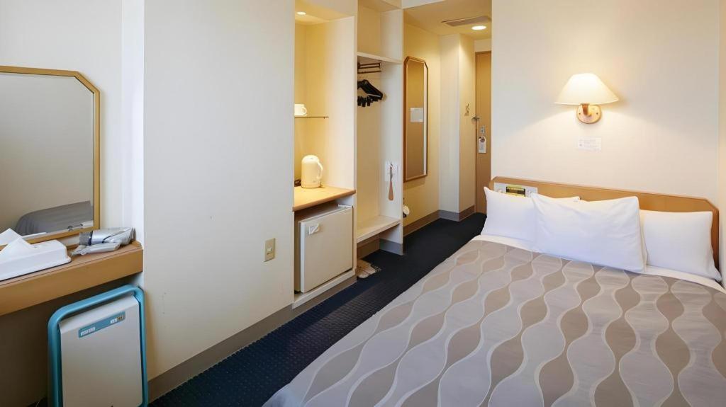 Hotel Roco Inn Matsuyama Naha Exterior foto